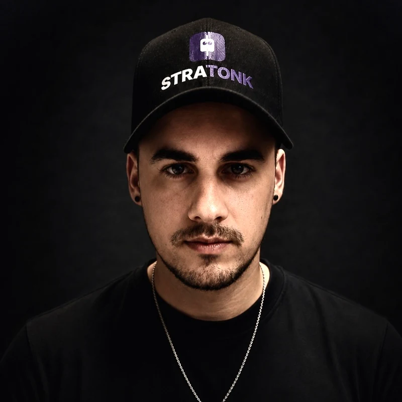Kevin Remón Fonseca, fundador de Stratonk